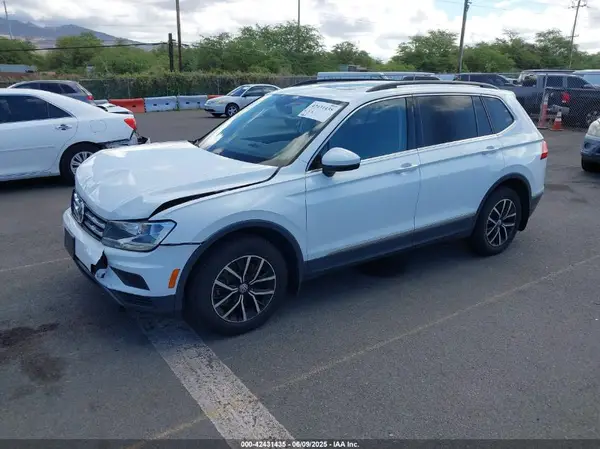 3VV3B7AX4MM136860 2021 VOLKSWAGEN TIGUAN - Image 2
