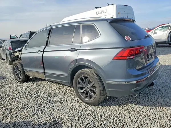 3VV3B7AX4NM017241 2022 VOLKSWAGEN TIGUAN - Image 2