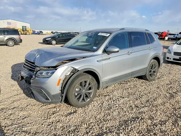 3VV3B7AX4NM080713 2022 VOLKSWAGEN TIGUAN - Image 1