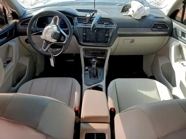 3VV3B7AX4NM104010 2022 VOLKSWAGEN TIGUAN - Image 8