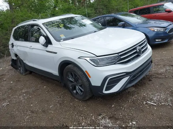 3VV3B7AX4NM125651 2022 VOLKSWAGEN TIGUAN - Image 1