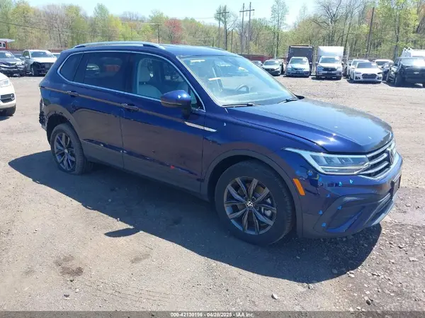 3VV3B7AX4PM117343 2023 VOLKSWAGEN TIGUAN - Image 1
