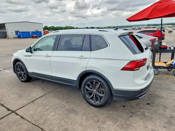 3VV3B7AX4RM067854 2024 VOLKSWAGEN TIGUAN - Image 2