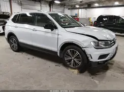 3VV3B7AX5JM001253 2018 VOLKSWAGEN TIGUAN