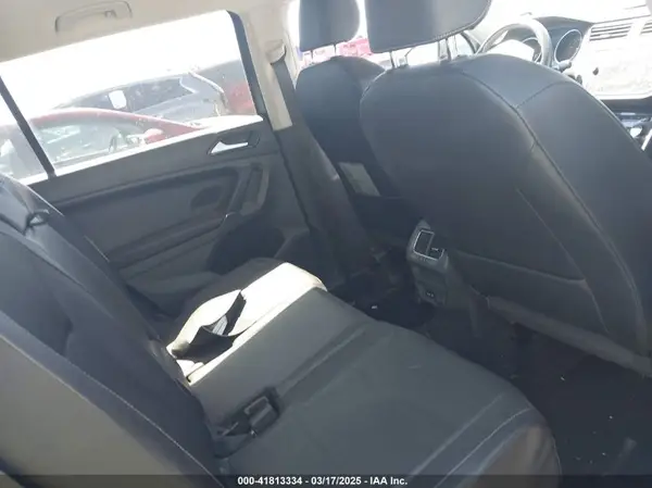 3VV3B7AX5JM005416 2018 VOLKSWAGEN TIGUAN - Image 8