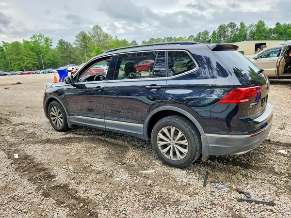 3VV3B7AX5JM019185 2018 VOLKSWAGEN TIGUAN - Image 2