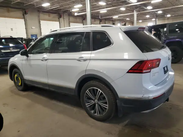 3VV3B7AX5JM033832 2018 VOLKSWAGEN TIGUAN - Image 2