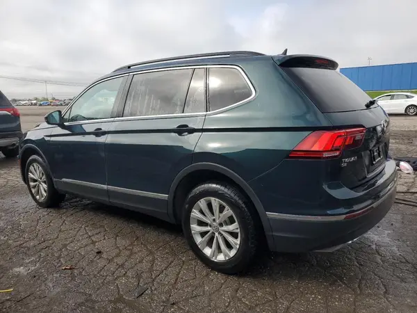 3VV3B7AX5JM042014 2018 VOLKSWAGEN TIGUAN - Image 2
