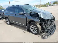 3VV3B7AX5JM054910 2018 VOLKSWAGEN TIGUAN