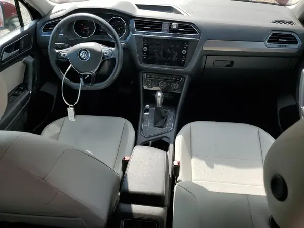 3VV3B7AX5JM057015 2018 VOLKSWAGEN TIGUAN - Image 8