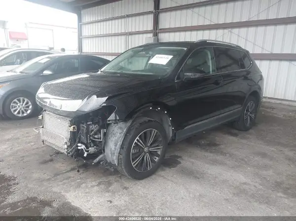 3VV3B7AX5JM129413 2018 VOLKSWAGEN TIGUAN - Image 2