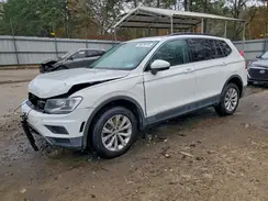 3VV3B7AX5JM143666 2018 VOLKSWAGEN TIGUAN