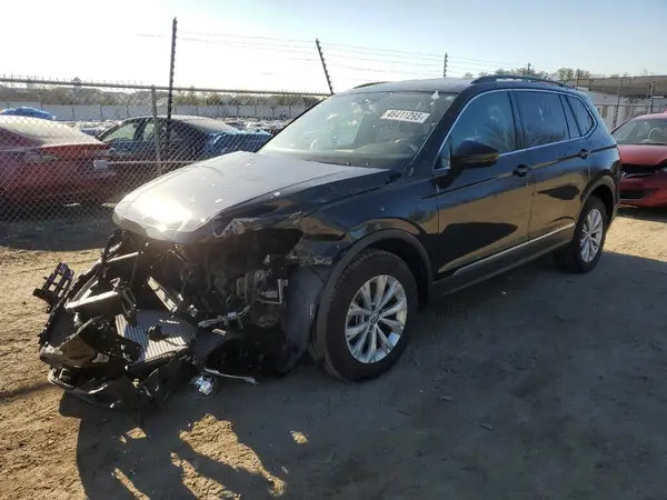 3VV3B7AX5JM152352 2018 VOLKSWAGEN TIGUAN - Image 1