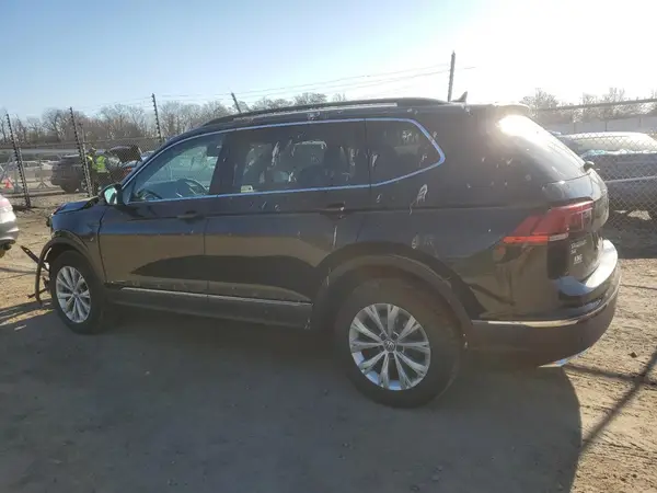 3VV3B7AX5JM152352 2018 VOLKSWAGEN TIGUAN - Image 2