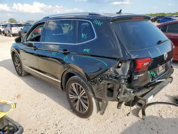 3VV3B7AX5JM169636 2018 VOLKSWAGEN TIGUAN - Image 2