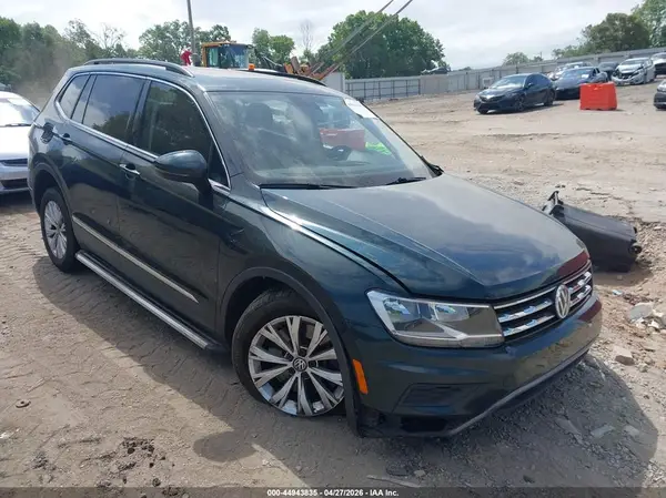 3VV3B7AX5JM179907 2018 VOLKSWAGEN TIGUAN - Image 1