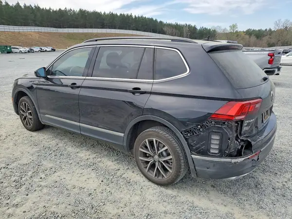 3VV3B7AX5JM220357 2018 VOLKSWAGEN TIGUAN - Image 2