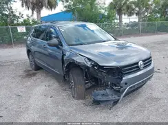 3VV3B7AX5JM220827 2018 VOLKSWAGEN TIGUAN
