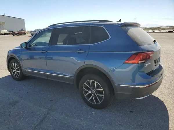 3VV3B7AX5JM220861 2018 VOLKSWAGEN TIGUAN - Image 2