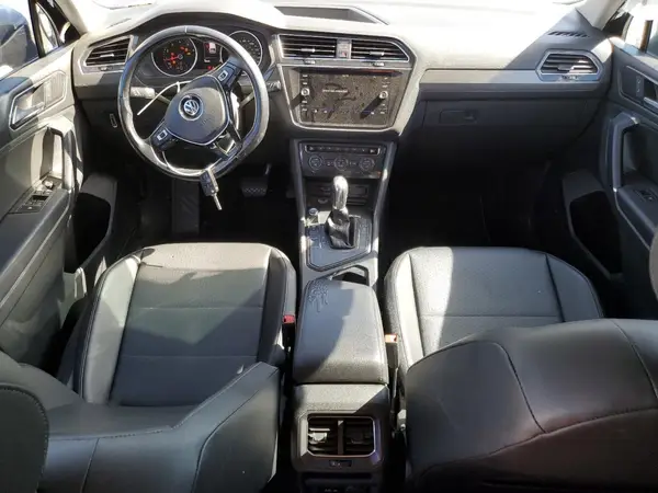 3VV3B7AX5JM220861 2018 VOLKSWAGEN TIGUAN - Image 8