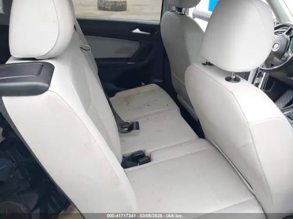3VV3B7AX5JM221492 2018 VOLKSWAGEN TIGUAN - Image 8