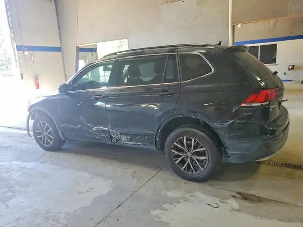 3VV3B7AX5KM013985 2019 VOLKSWAGEN TIGUAN - Image 2