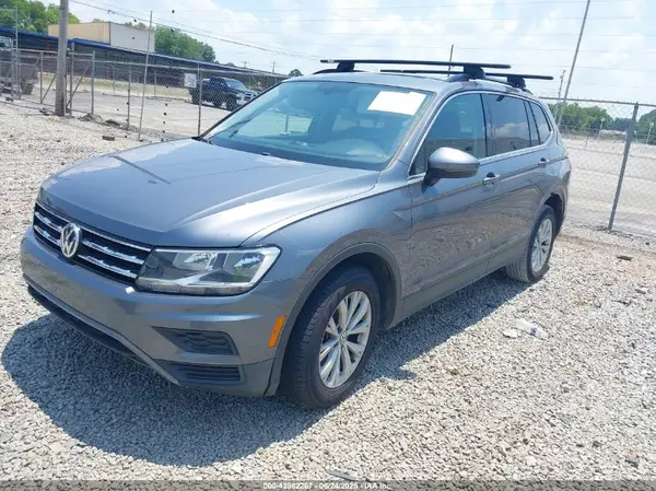 3VV3B7AX5KM049529 2019 VOLKSWAGEN TIGUAN - Image 2