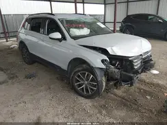 3VV3B7AX5KM050437 2019 VOLKSWAGEN TIGUAN