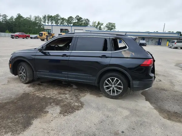 3VV3B7AX5KM051121 2019 VOLKSWAGEN TIGUAN - Image 2