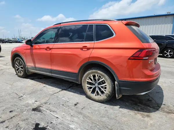 3VV3B7AX5KM066069 2019 VOLKSWAGEN TIGUAN - Image 2