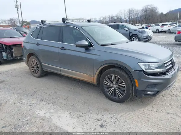 3VV3B7AX5KM107946 2019 VOLKSWAGEN TIGUAN - Image 1