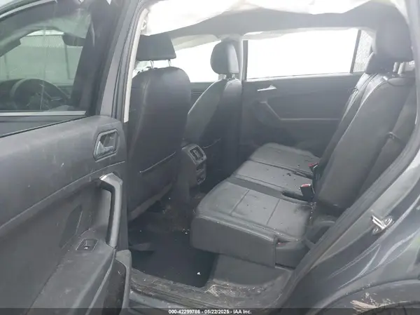 3VV3B7AX5KM124150 2019 VOLKSWAGEN TIGUAN - Image 8