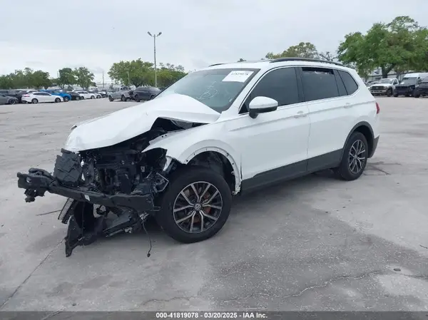 3VV3B7AX5KM153342 2019 VOLKSWAGEN TIGUAN - Image 2