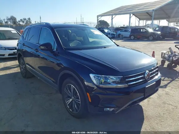 3VV3B7AX5KM188446 2019 VOLKSWAGEN TIGUAN - Image 1