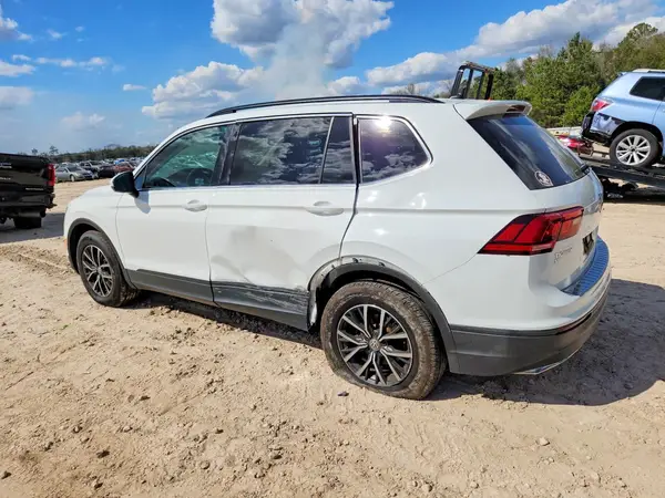 3VV3B7AX5KM192433 2019 VOLKSWAGEN TIGUAN - Image 2