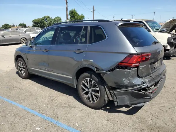 3VV3B7AX5LM002972 2020 VOLKSWAGEN TIGUAN - Image 2