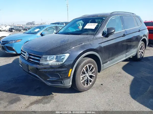 3VV3B7AX5LM021263 2020 VOLKSWAGEN TIGUAN - Image 2
