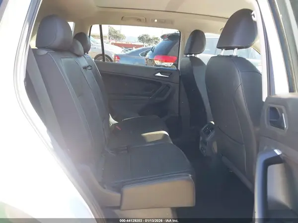 3VV3B7AX5LM071113 2020 VOLKSWAGEN TIGUAN - Image 8