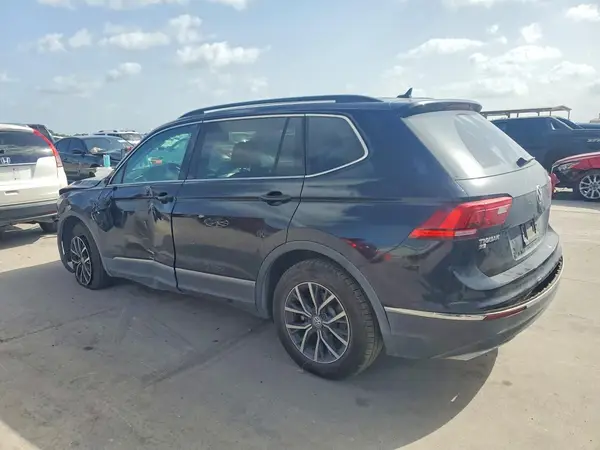 3VV3B7AX5LM074187 2020 VOLKSWAGEN TIGUAN - Image 2