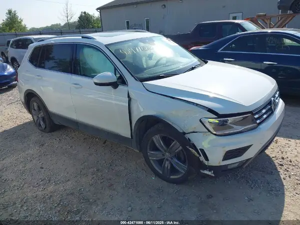 3VV3B7AX5LM075503 2020 VOLKSWAGEN TIGUAN - Image 1