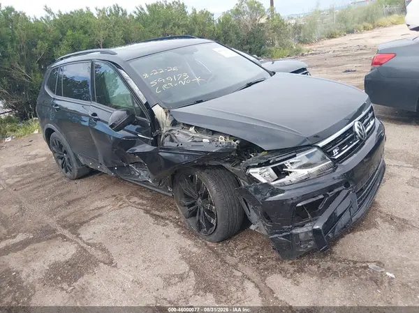 3VV3B7AX5LM097498 2020 VOLKSWAGEN TIGUAN - Image 1