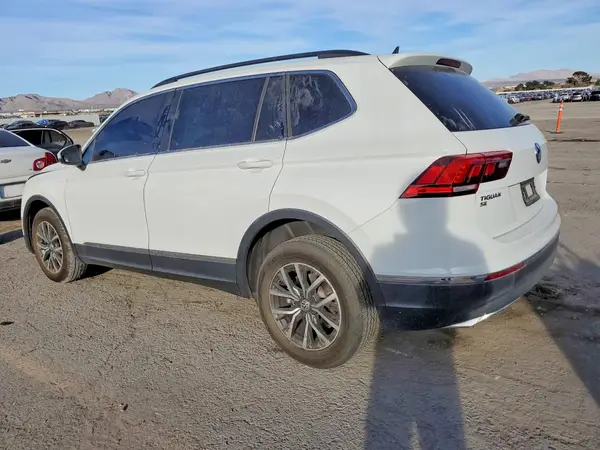 3VV3B7AX5LM101940 2020 VOLKSWAGEN TIGUAN - Image 2