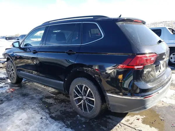 3VV3B7AX5LM105518 2020 VOLKSWAGEN TIGUAN - Image 2