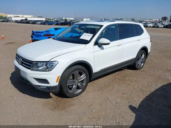 3VV3B7AX5LM111660 2020 VOLKSWAGEN TIGUAN - Image 2