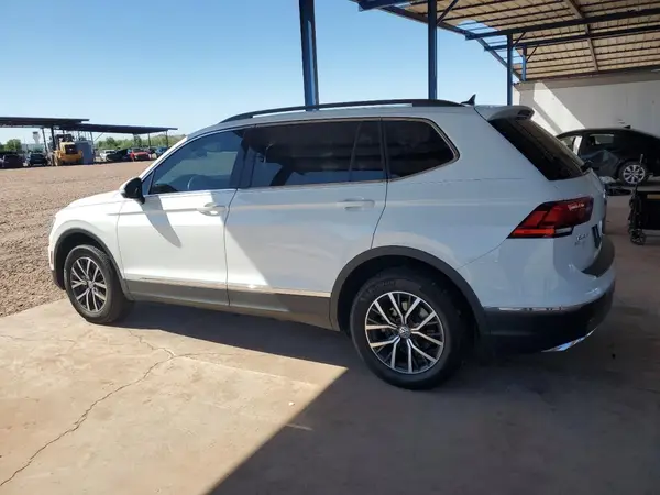 3VV3B7AX5LM122917 2020 VOLKSWAGEN TIGUAN - Image 2