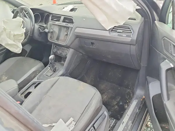3VV3B7AX5LM125137 2020 VOLKSWAGEN TIGUAN - Image 8