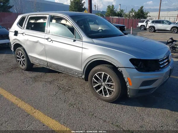 3VV3B7AX5MM067886 2021 VOLKSWAGEN TIGUAN - Image 1