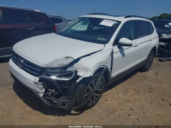3VV3B7AX5MM112289 2021 VOLKSWAGEN TIGUAN - Image 2