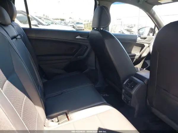 3VV3B7AX5MM154882 2021 VOLKSWAGEN TIGUAN - Image 8