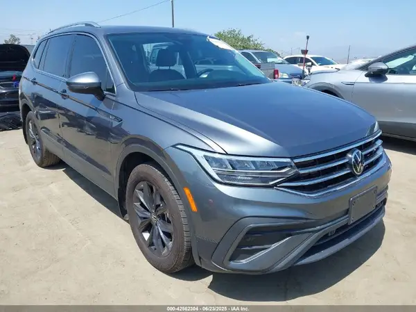 3VV3B7AX5NM013117 2022 VOLKSWAGEN TIGUAN - Image 1